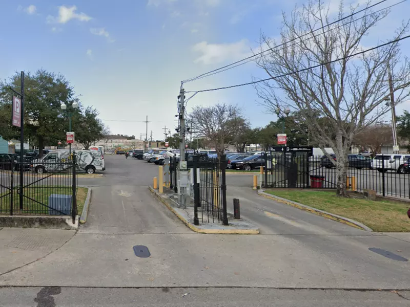 Parking at 2135 Decatur St. Lot - P409