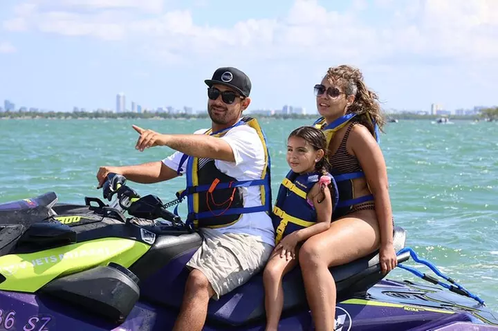 Jet Ski Miami : Experience the Ultimate Water Fun !