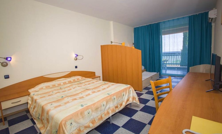 Image 6: ✈ BURGAS | Elenite - Hotel Royal Bay 4*