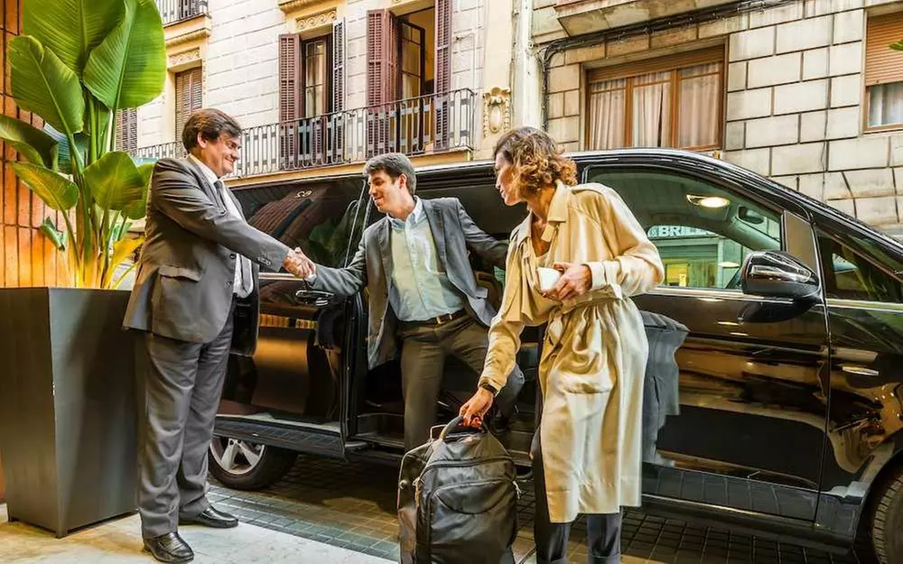 ✈ SPANIEN | Barcelona - Mariano Cubi Aparthotel Barcelona 4*, 2 Näc...