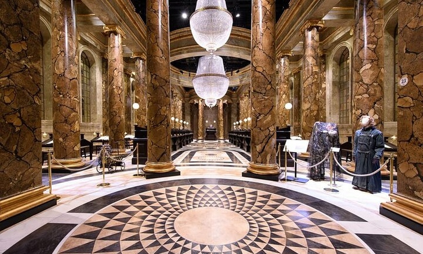 Image 5: Harry Potter Studio Private Transfer London Pick up or Drop off