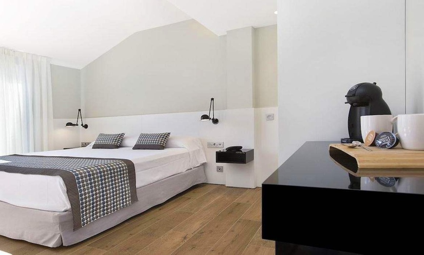 Image 8: ✈ COSTA BARCELONA | Pineda de Mar - Odissea Park Aparthotel 4*, 3 n...