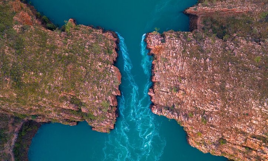 Image 3: Horizontal Falls Helicopter Adventure from Broome