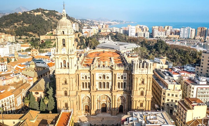 Image 6: Casco histórico Málaga: Tour autoguiado creado por Guía Oficial