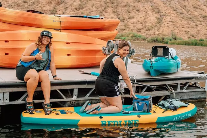 Guided Single Kayak Tour of Hidden Coves at Canyon Lake