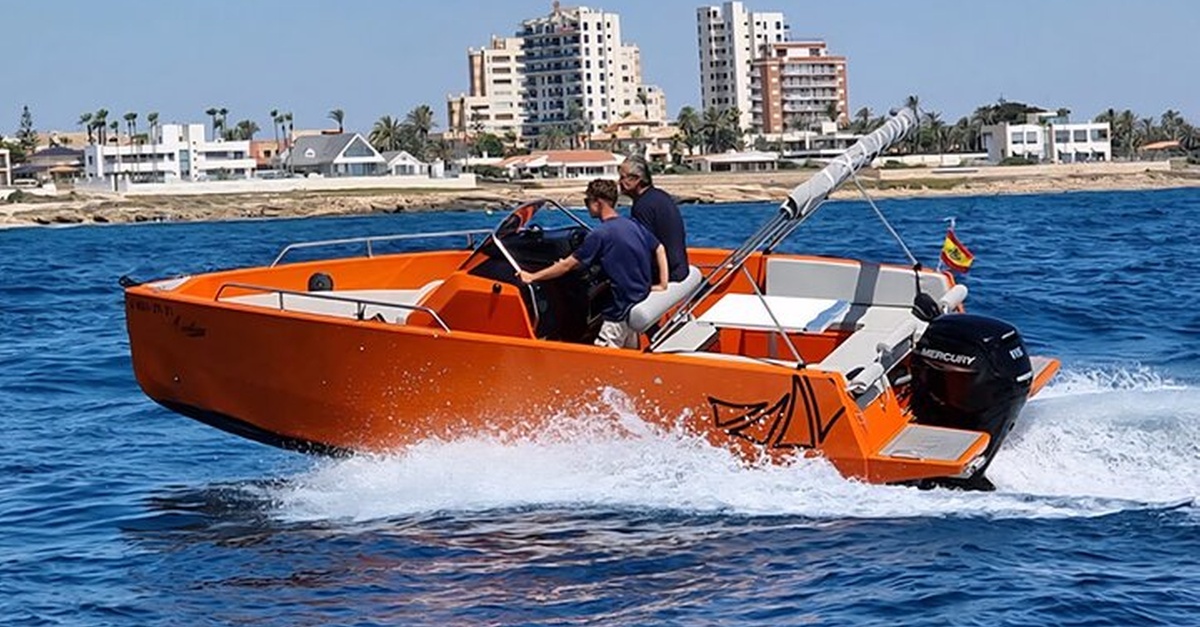 Alquiler de embarcación Nuva M6 Open en Torrevieja