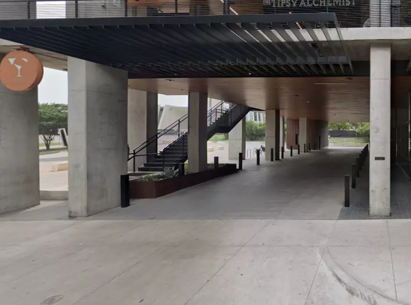 Parking at 70 Rainey St. Garage