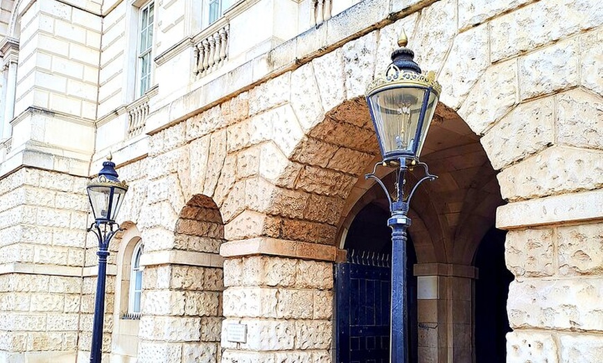 Image 11: London Special Twenty Sights One Tour