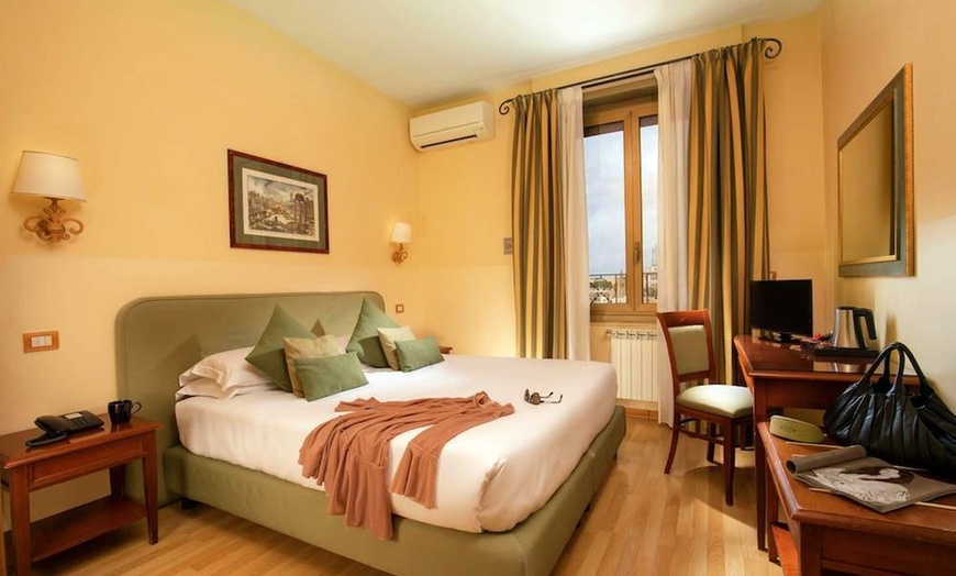 Image 1: ✈ ITALY | Rome - Hotel Colosseum 3*, 2 nights - City centre