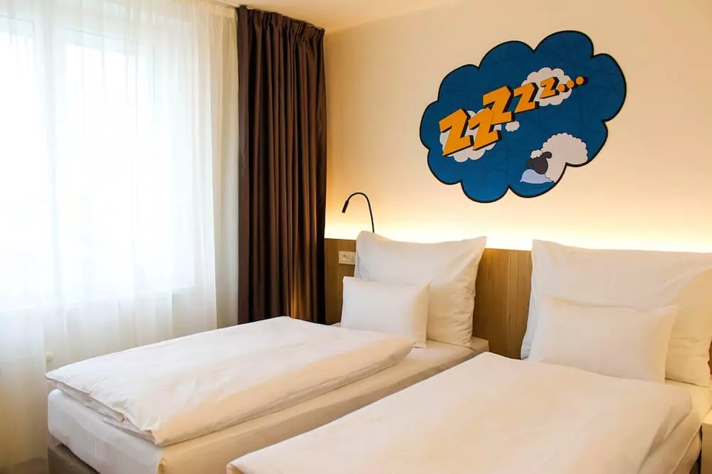 ✈ REPUBLIKA CZESKA | Praga - Comfort Hotel Prague City East 3*, 2 n...