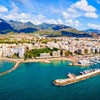 Image 1: Marbella & Puerto Banús : Tour costero privado desde Málaga