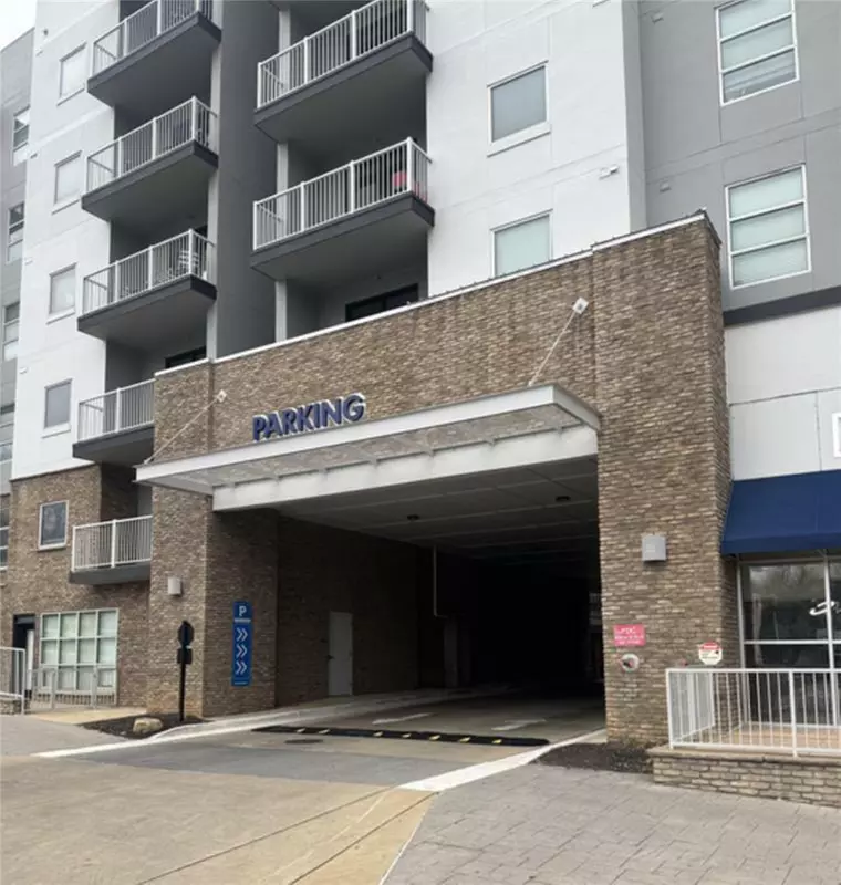 Parking at Bower Westside Garage - P835