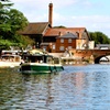 Image 4: Stratford-upon-Avon: River Cruise and City Audio Tour