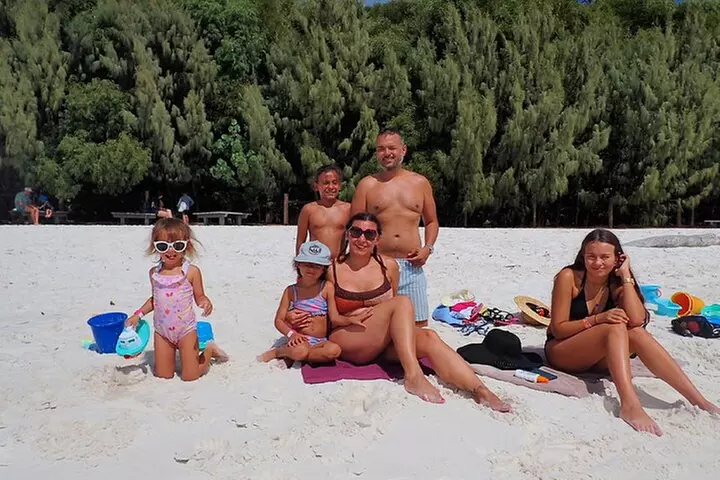 Whitehaven Beach Tour: 2 Options - All Day Beach Or Snorkel