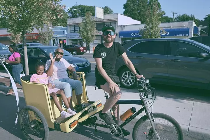 Detroit Guided Pedicab Tour Explore the City in Comfort - Primary Image