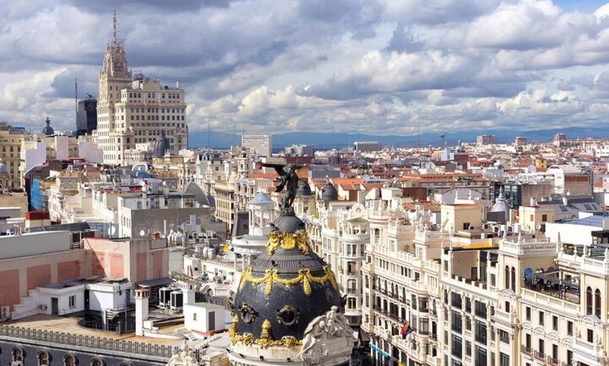 Image 5: Tour privado a pie por el casco antiguo de Madrid y el centro de la...