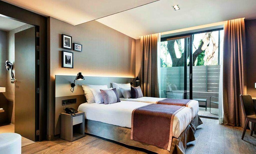 Image 2: ✈ ESPAGNE | Barcelone - Hotel Upper Diagonal 4* - City break