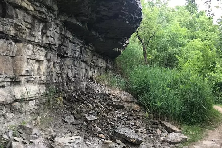 Artpark Guided Tour with Hiking and Climbing Experience
