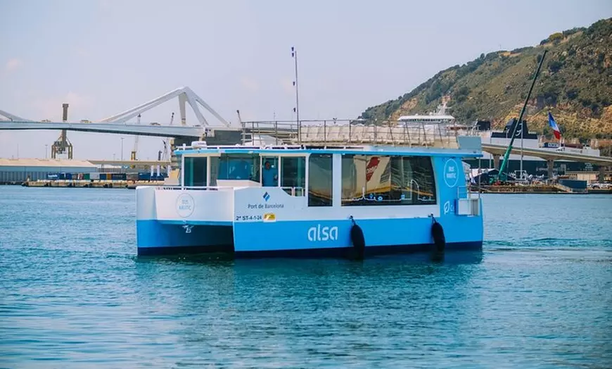 Image 16: Tour Barcelona 360 : Tour a pie de vuelo, vela y casco antiguo
