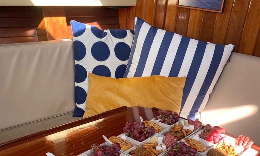 Image 12: Sunset Sailing Cruise includes snacks & drinks