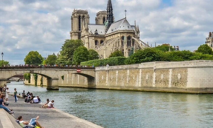 Image 1: L'aventure du Débutant parisien et débloquez la Ville Lumière