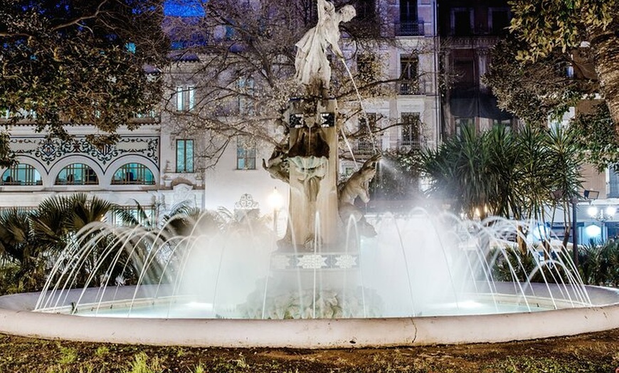 Image 11: Tour a pie por Alicante : 12 joyas ocultas con un guía local