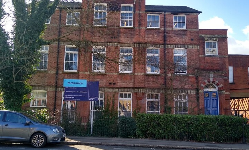 Image 5: The Kinks Private Walking Tour of North Finchley