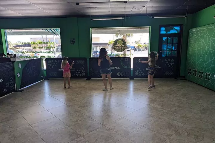 1-Hour Virtual Reality Experience Skull & Books VR - Cocoa Beach