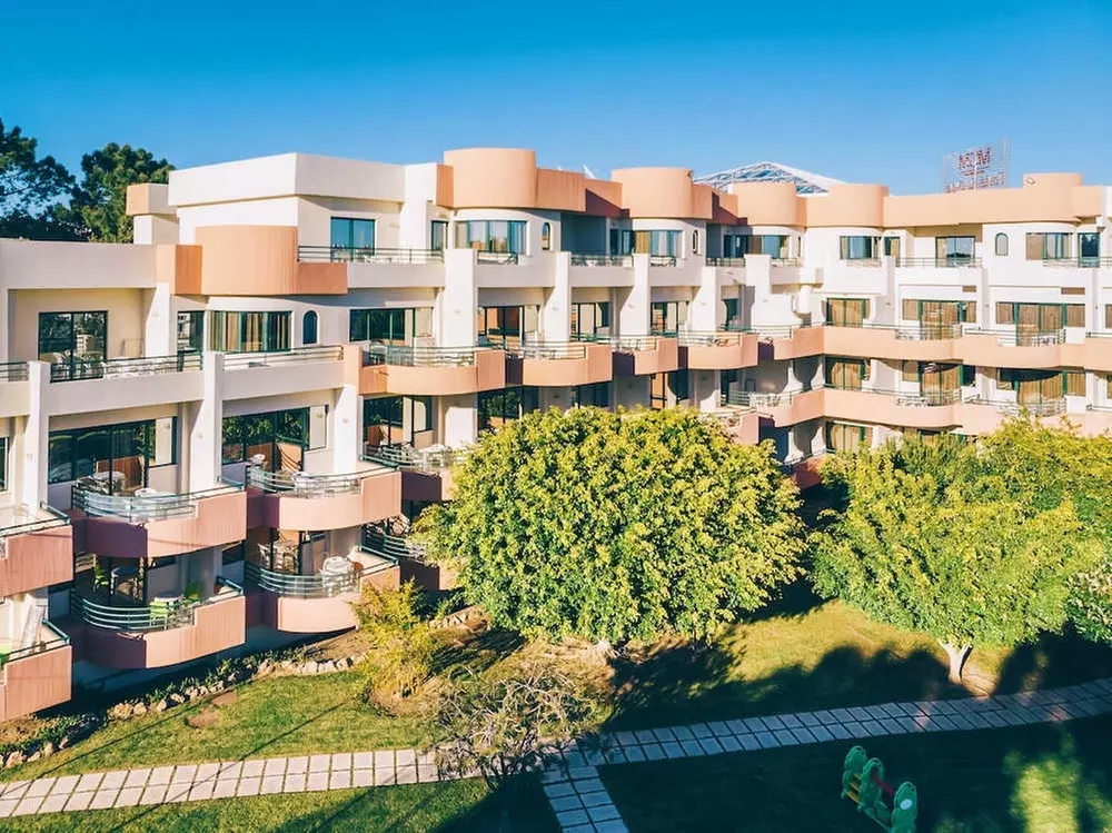 ✈ ALGARVE | Albufeira - Muthu Forte da Oura Apartment Hotel 5*, 2 n...