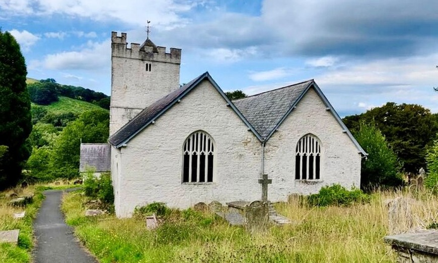Image 8: Cardiff: Waterfalls, Mountains & Castles Day Tour