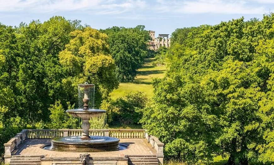 Image 2: Potsdamer Rundgang mit Schlosseingang