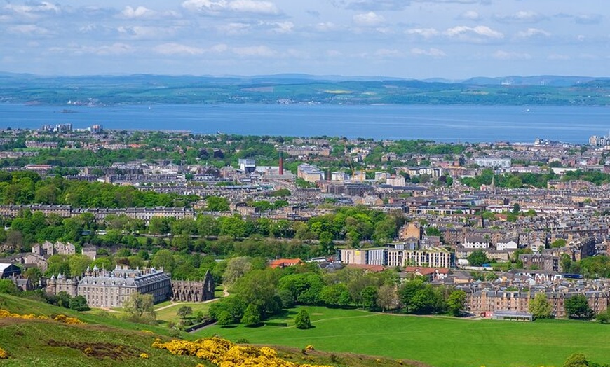 Image 9: Private Full-Day Tour at Edinburgh in a Black Cab