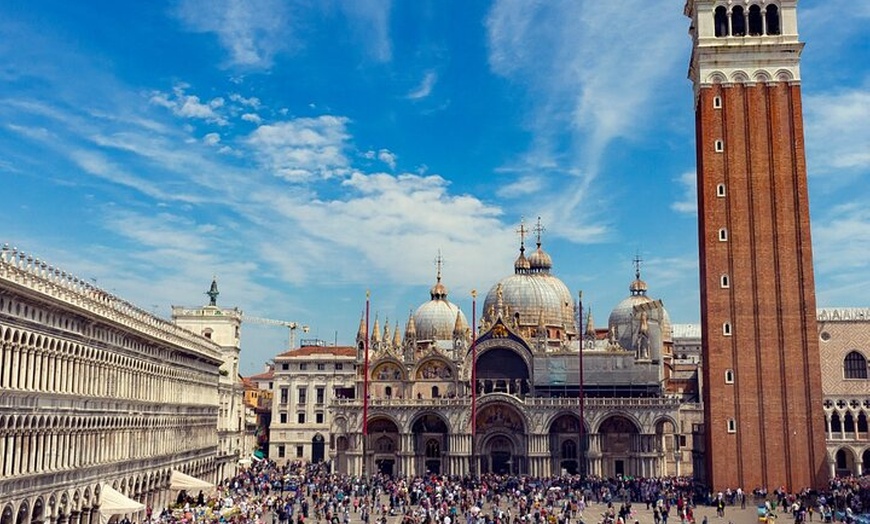 Image 3: Venezia in treno da Milano in giornata (Tour indipendente)