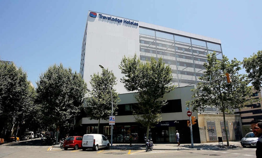 Image 43: ✈ HISZPANIA | Barcelona - Travelodge Barcelona Poblenou 1* - City b...