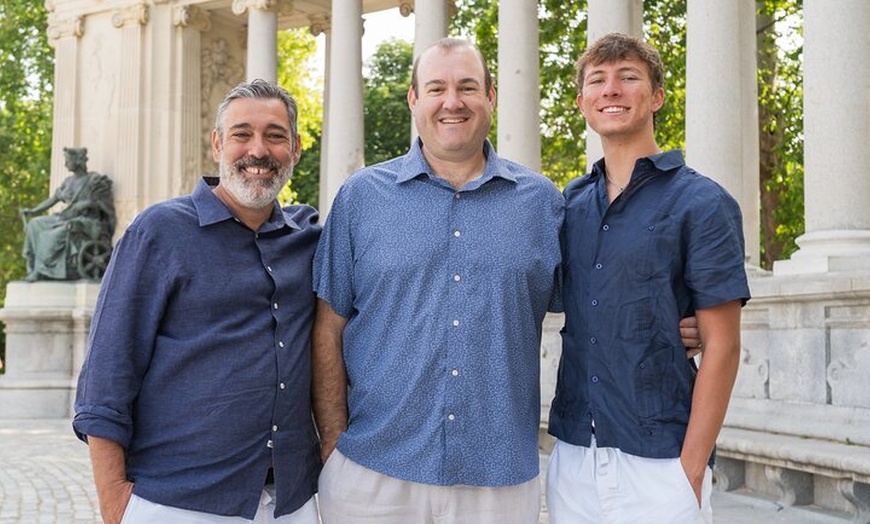 Image 18: Sesión de fotos profesional en el Parque del Retiro de Madrid
