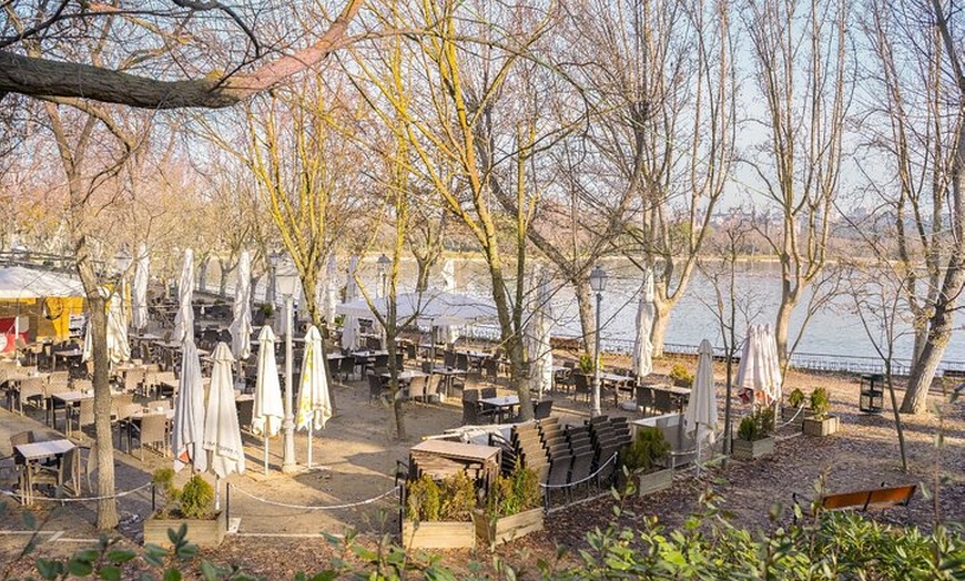 Image 7: Paseo en bicicleta eléctrica y desayuno junto al lago en Casa de Campo