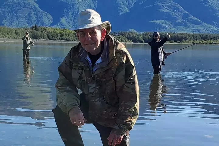 Alaskan Salmon 8-Hour Fishing Experience