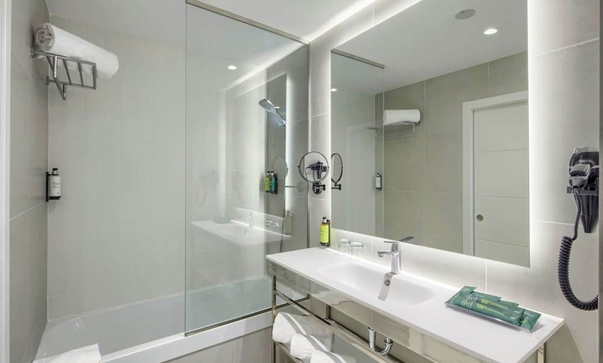 Image 8: ✈ COSTA DEL SOL | Malaga - Sercotel Rosaleda Málaga 4*, 3 nachten -...