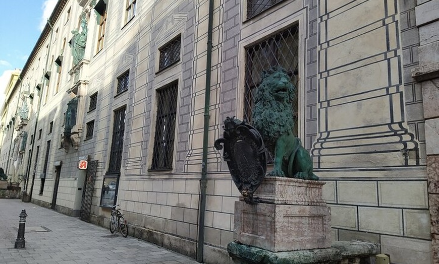 Image 9: Private ganztägige Münchner Schlösser und Altstadtführung