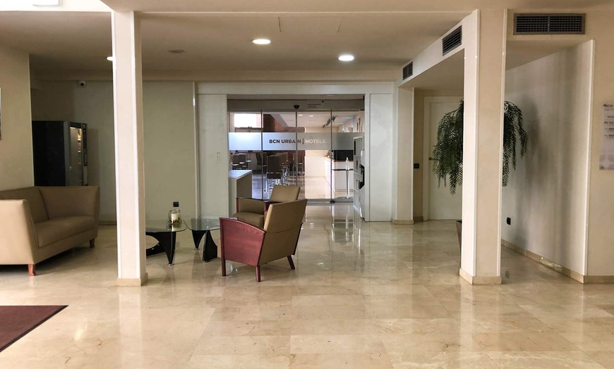 Image 2: ✈ SPAGNA | Barcellona - BCN Urban Hotels Del Comte 2* - City break