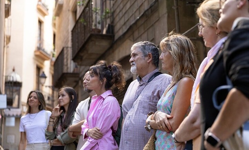 Image 8: Barcelona Marvels : Una visita guiada a pie por los puntos más dest...