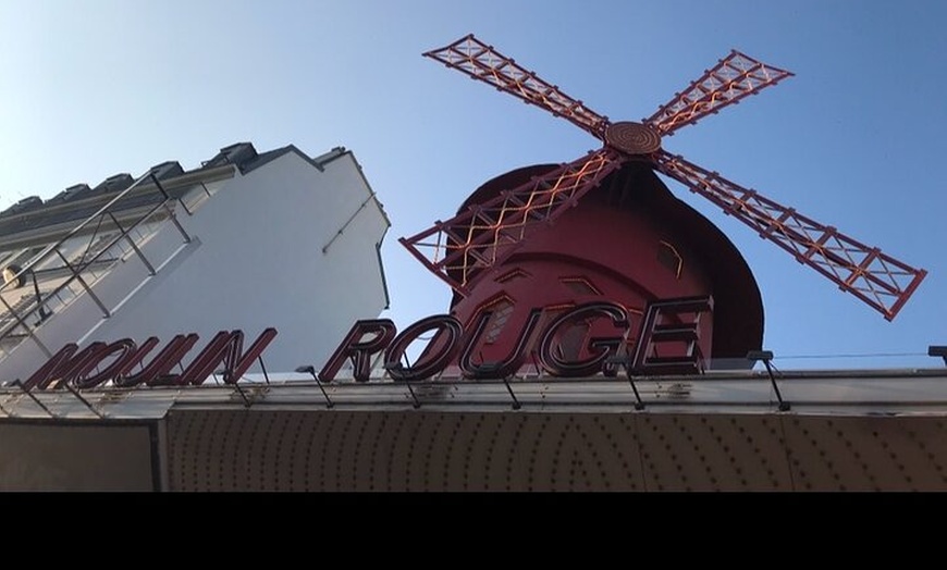 Image 2: Expérience Moulin Rouge avec chauffeur privé et billets de spectacle