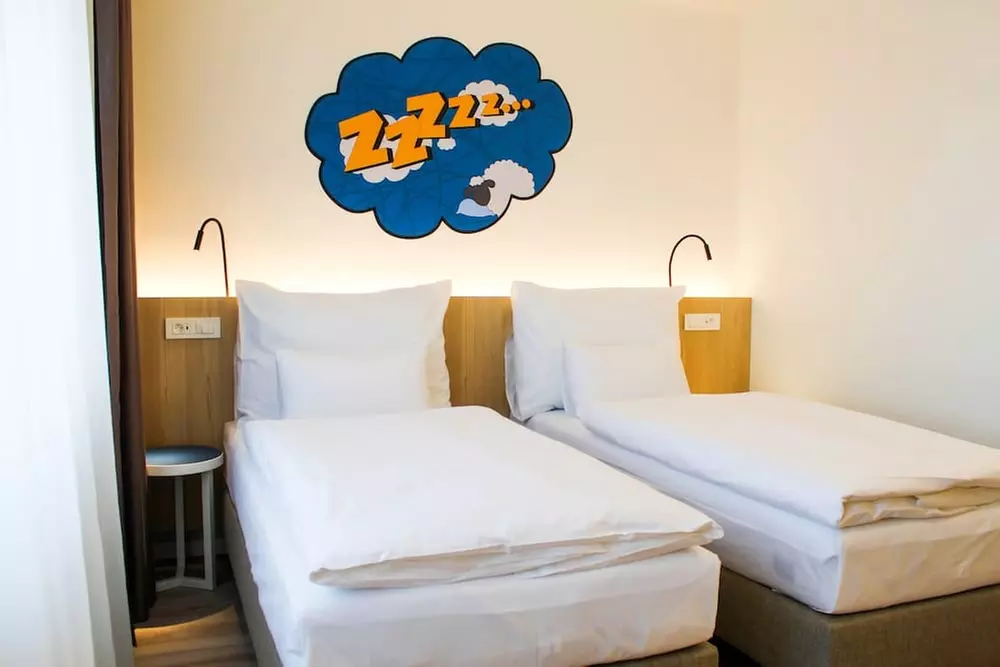 ✈ REPUBLIKA CZESKA | Praga - Comfort Hotel Prague City East 3*, 2 n...