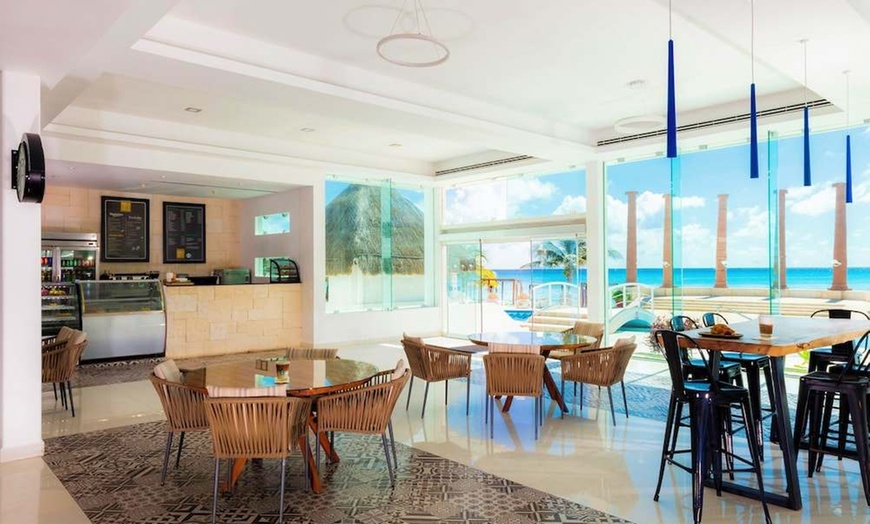 Image 14: ✈ MESSICO | Cancún - Krystal Cancún 4*, 5 notti - Piscina esterna