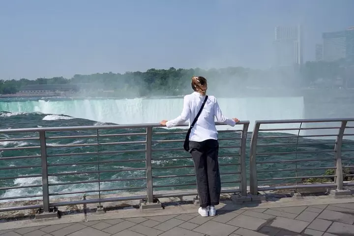 Best of Niagara Falls USA Tour with Cave & Maid of the Mist Boat