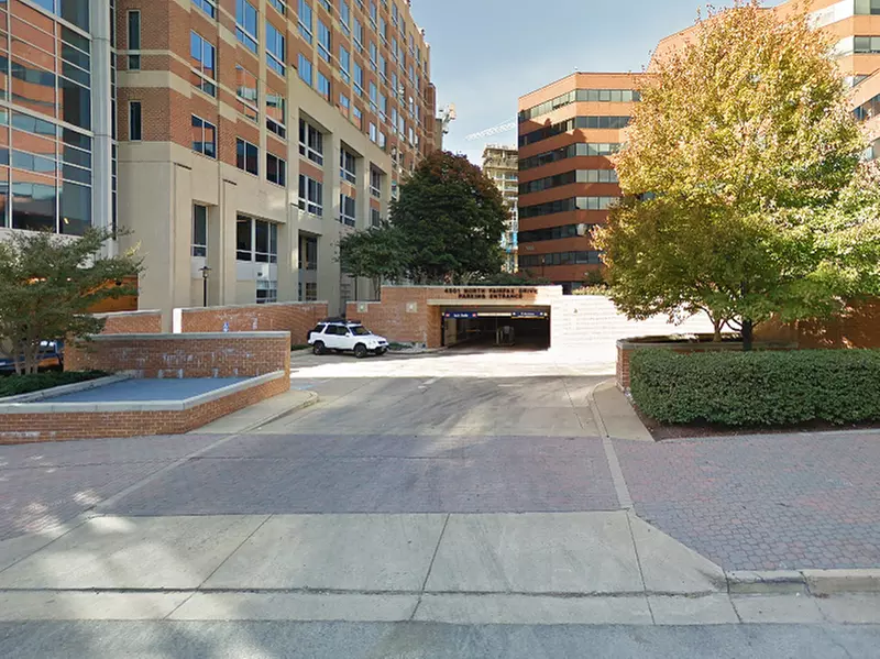 Parking at 4501 Fairfax Dr. Garage