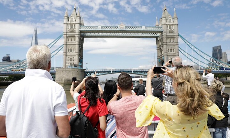 Image 3: London Sights, Shops & Museums - Day Tour from Brighton