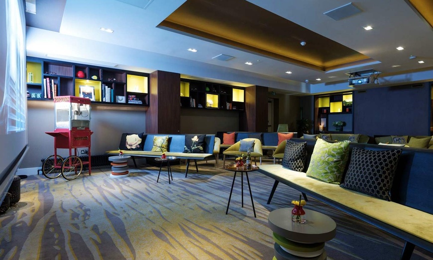 Image 10: ✈ ROYAUME-UNI | Londres - Hampton by Hilton London City 4*, 2 nuit ...