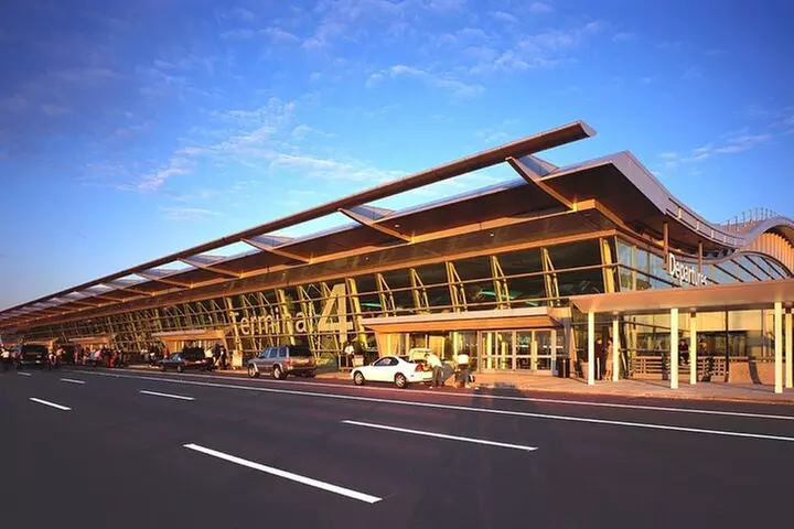 NYC Private Car Service and Airport Transfer - Primary Image