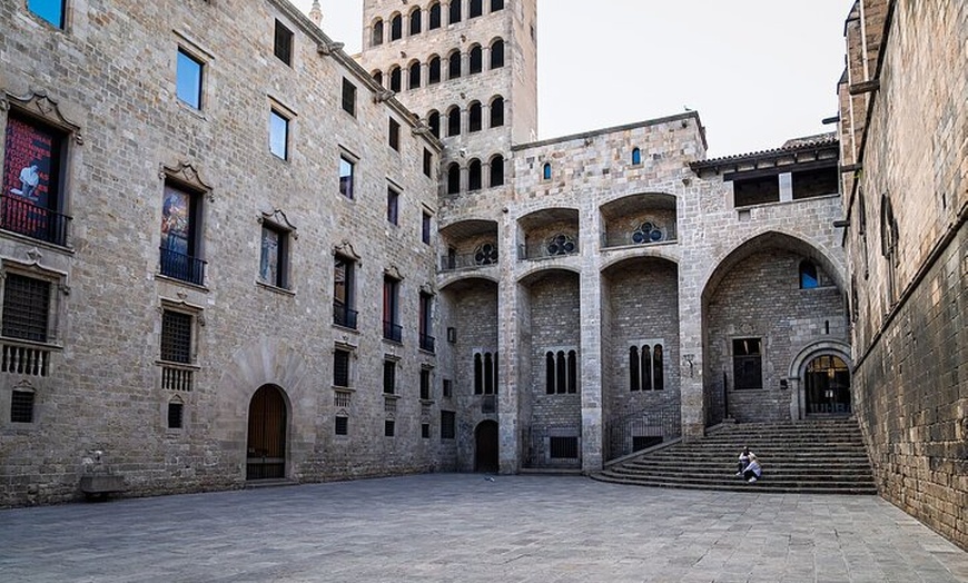 Image 8: Tour a pie por Barcelona: Secretos del Barrio Gótico